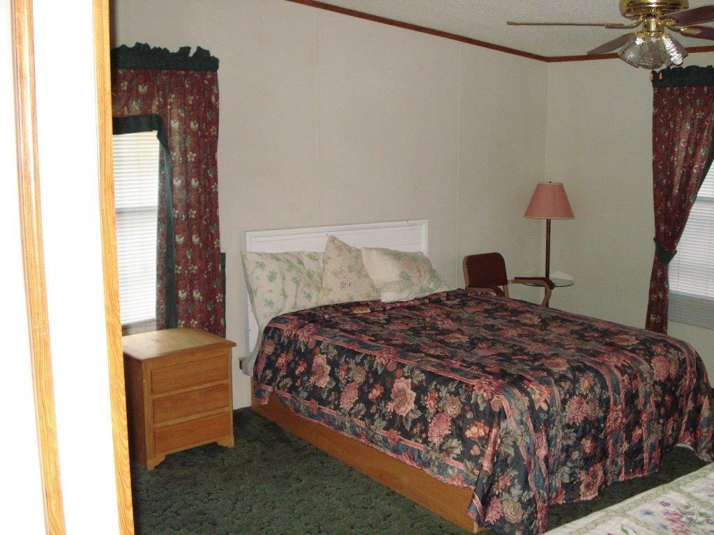 Comfort Green Motel Thayer Room photo